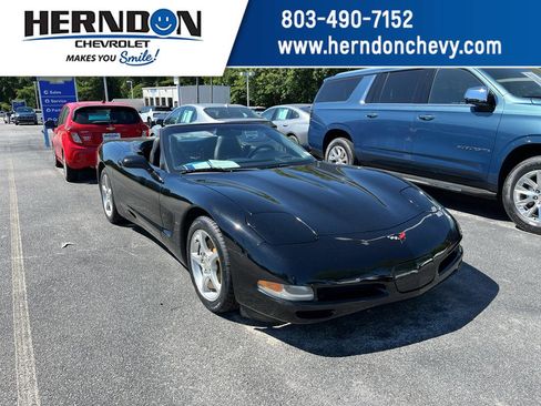 Used 2002 Chevrolet Corvette Convertible w/ Preferred Equipment Group2 RWD image 1