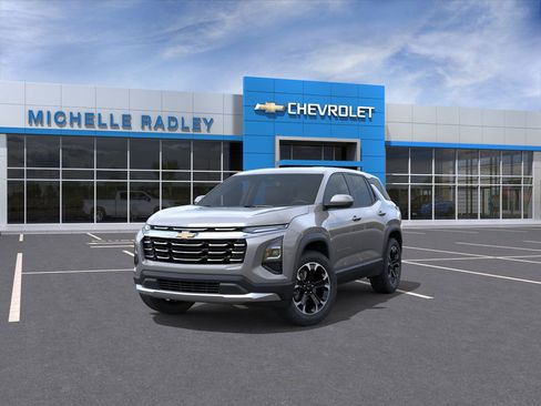 New 2025 Chevrolet Equinox LT image 34