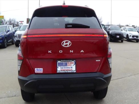 Used 2025 Hyundai Kona SEL image 7
