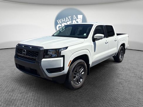 Used 2025 Nissan Frontier SV RWD image 8