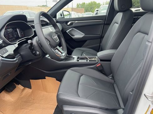 New 2025 Audi Q3 2.0T Premium image 22