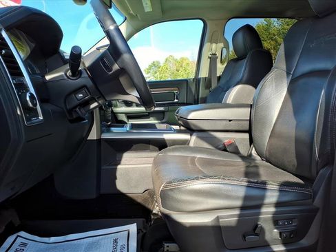 Used 2015 RAM 2500 Laramie w/ Convenience Group image 14