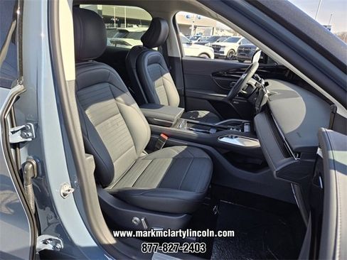 New 2026 Lincoln Nautilus Reserve w/ Jet Appearance Package image 12