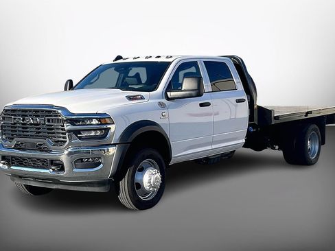 New 2025 RAM 4500 Tradesman w/ Chrome Appearance Group AWD/4WD image 2