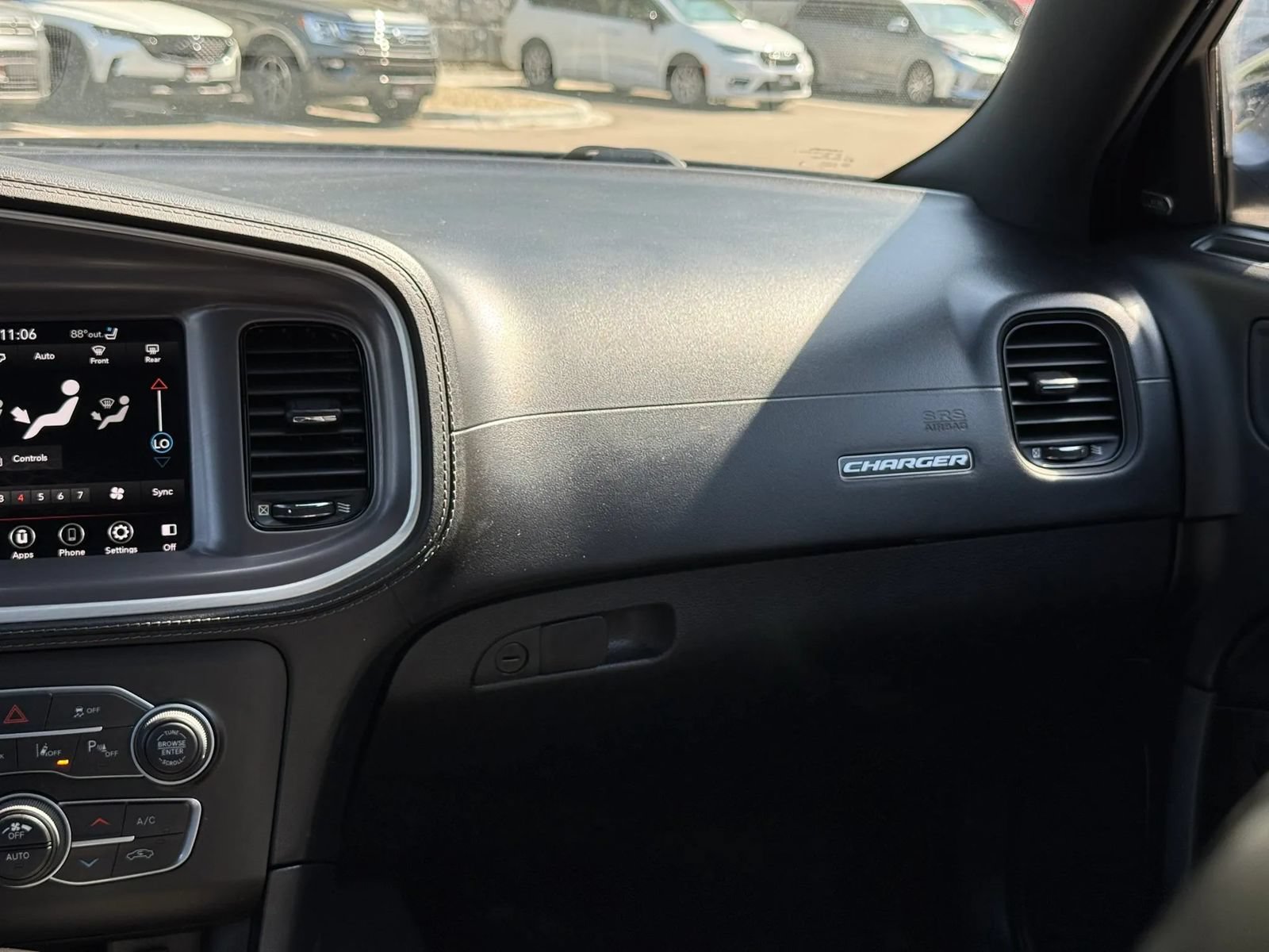Used 2022 Dodge Charger SXT w/ Plus Group AWD/4WD image 17