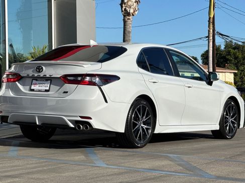 Used 2023 Toyota Camry SE image 5