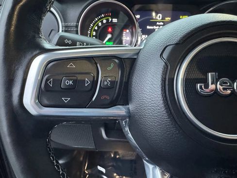 Used 2022 Jeep Wrangler Unlimited Sahara w/ Cold Weather Group image 32