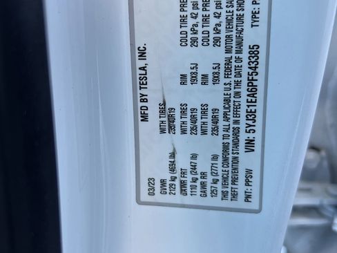 Used 2023 Tesla Model 3 Standard Range RWD image 29