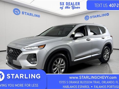 Used 2019 Hyundai Santa Fe SE image 1