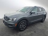 Used 2021 Volkswagen Tiguan SE w/ Panoramic Sunroof Package image 3