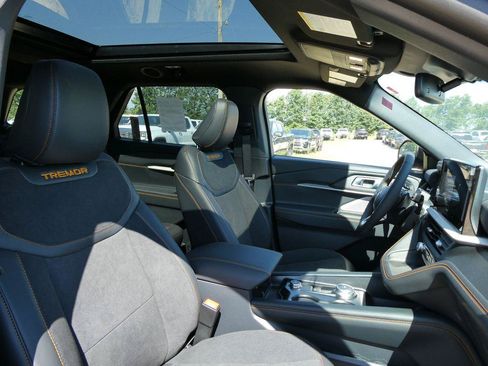 New 2026 Ford Explorer Tremor w/ Tremor Ultimate Package AWD/4WD image 11
