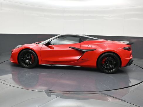 Used 2025 Chevrolet Corvette Z06 w/ Stealth Interior Trim Package image 2