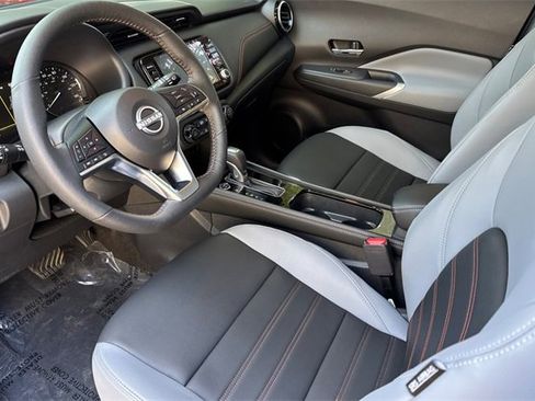 Used 2024 Nissan Kicks SR w/ SR Premium Package image 10