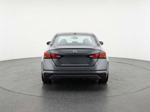 Used 2025 Nissan Altima 2.5 SV FWD image 7