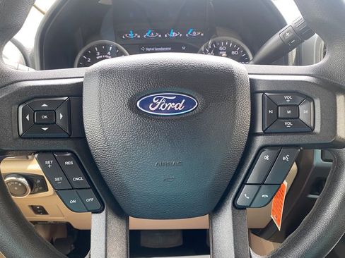 Used 2020 Ford F250 XLT w/ XLT Premium Package AWD/4WD image 26