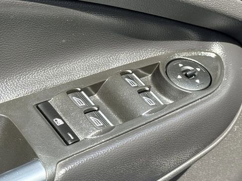Used 2017 Ford Escape SE w/ Equipment Group 201A FWD image 27
