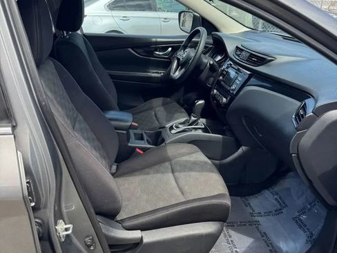 Used 2017 Nissan Rogue Sport SV FWD image 21