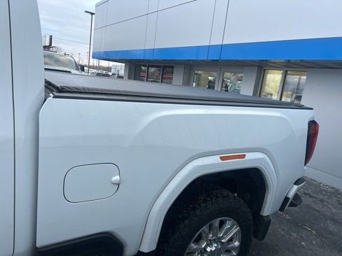 Used 2022 GMC Sierra 2500 Denali image 8