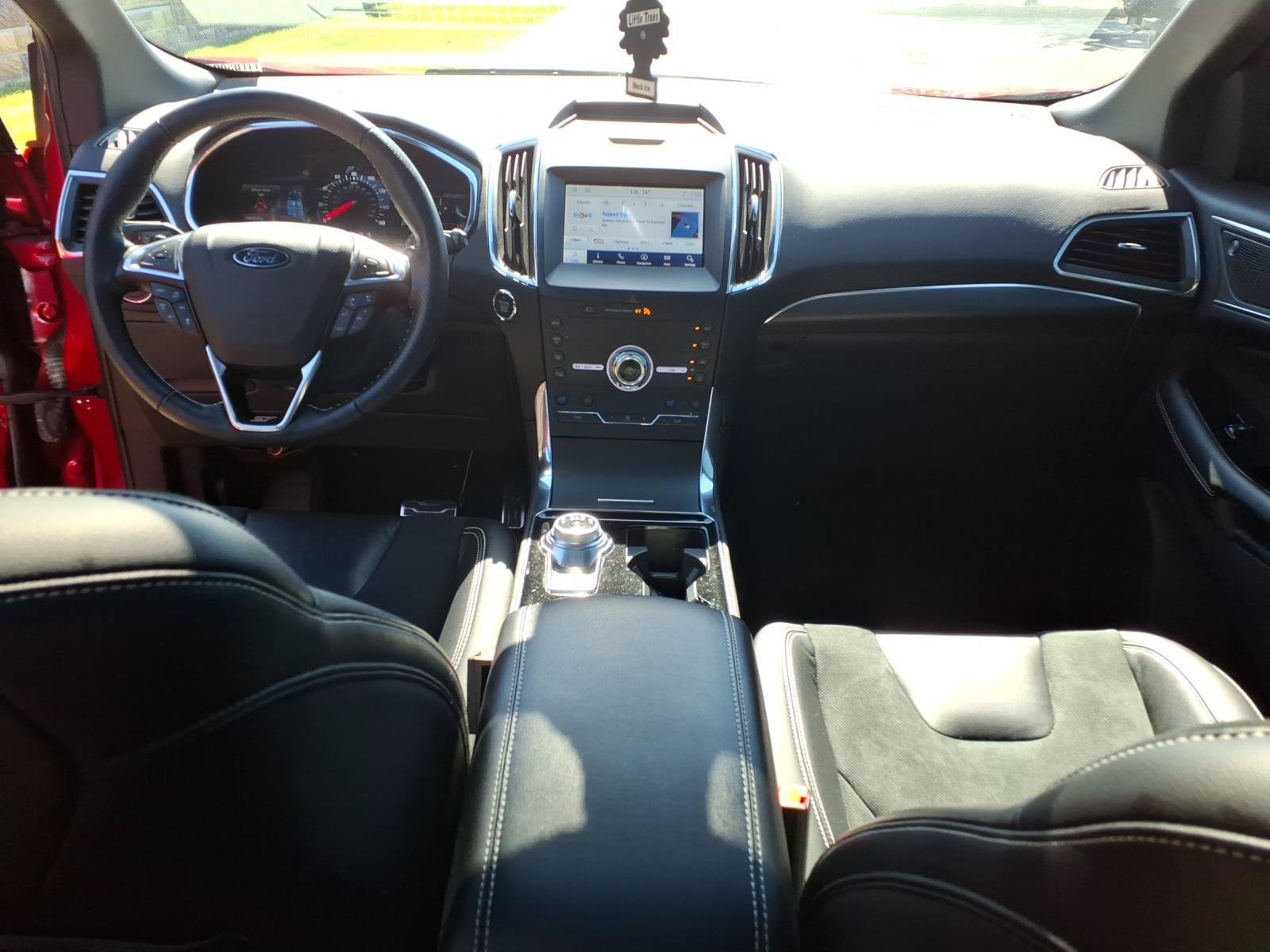 Used 2020 Ford Edge ST w/ Equipment Group 401A AWD/4WD image 32