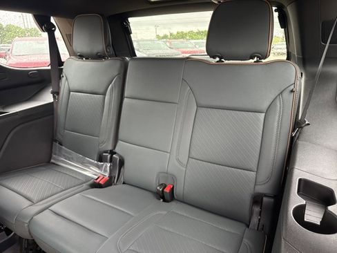 New 2026 GMC Yukon AT4 w/ AT4 Premium Plus Package AWD/4WD image 7