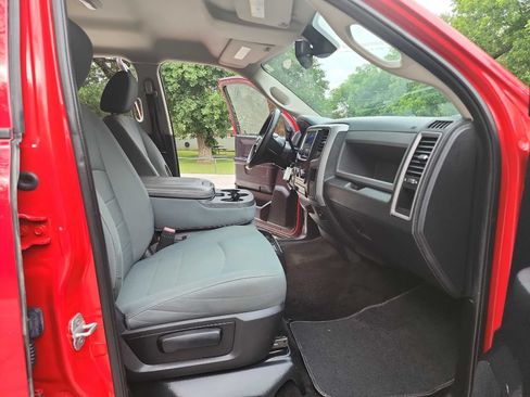 Used 2014 RAM 2500 Tradesman w/ Chrome Appearance Group AWD/4WD image 33