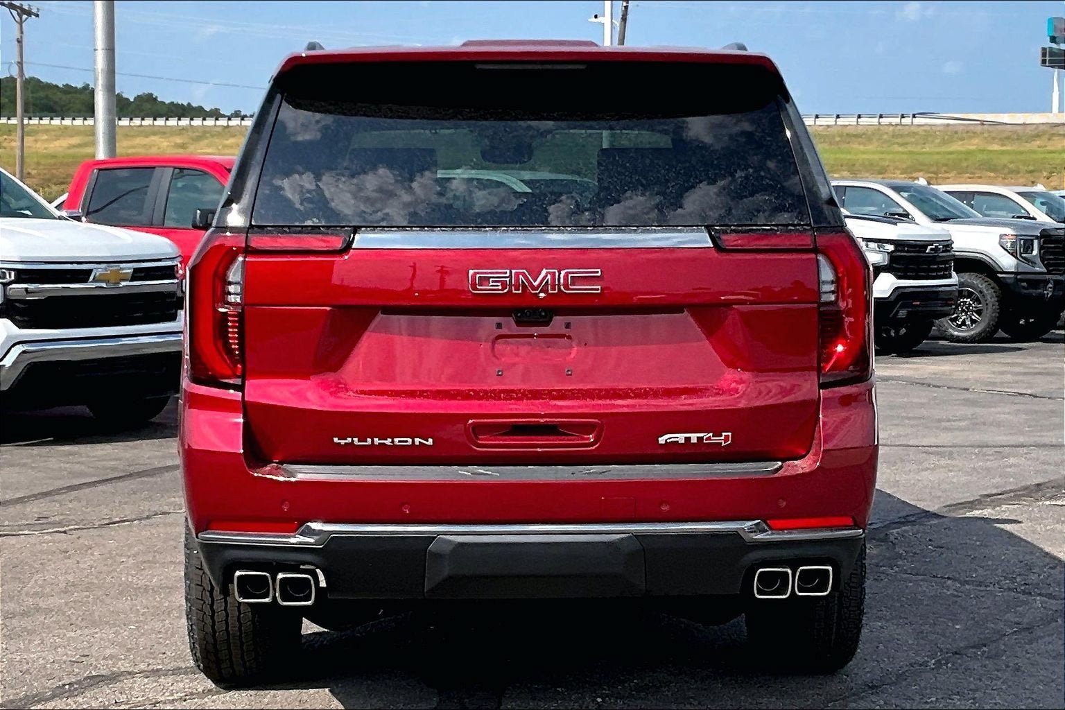 New 2026 GMC Yukon AT4 w/ AT4 Premium Plus Package AWD/4WD image 4