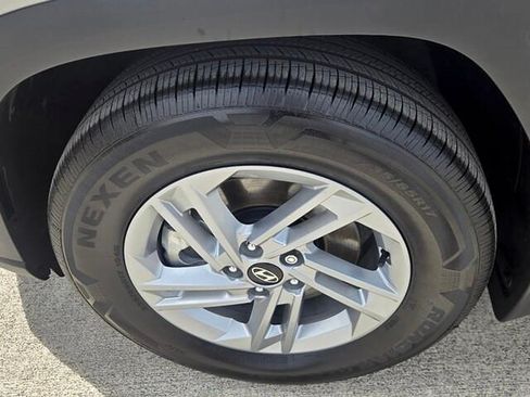 Used 2026 Hyundai Tucson SE FWD image 9