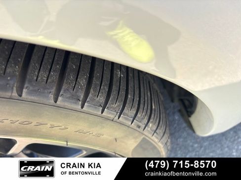 Used 2020 Dodge Challenger R/T RWD image 8