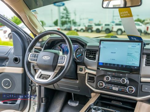 Certified 2024 Ford Expedition Max XLT RWD image 15
