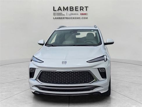 Used 2024 Buick Encore GX Avenir w/ Avenir Convenience Package AWD/4WD image 8