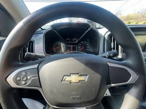 Used 2019 Chevrolet Colorado W/T w/ WT Convenience Package AWD/4WD image 18