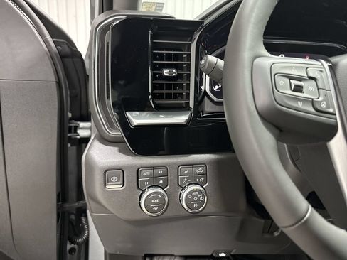 New 2026 GMC Sierra 1500 Elevation w/ Elevation Premium Package AWD/4WD image 18