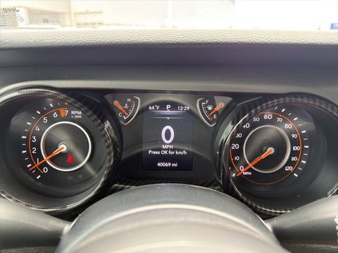Used 2022 Jeep Wrangler Unlimited Sport AWD/4WD image 11