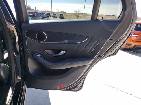 Used 2022 Mercedes-Benz GLC 300 GLC 300 image 31