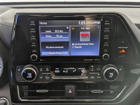 Used 2021 Toyota Highlander XSE image 30