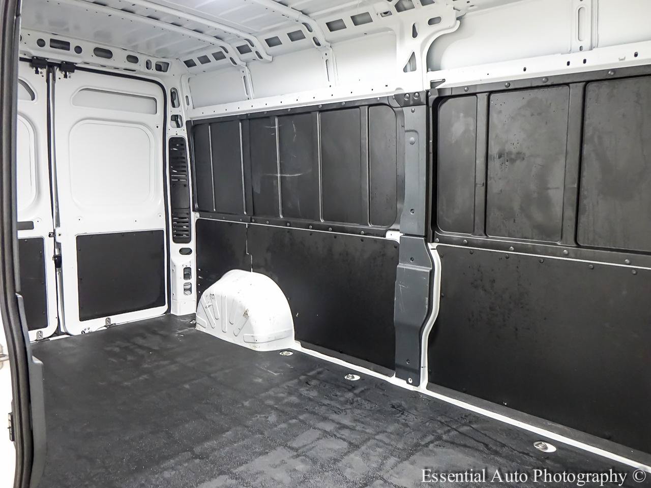 Used 2025 RAM ProMaster 2500 w/ Convenience Group FWD image 16