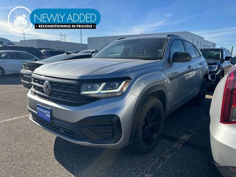 Used 2023 Volkswagen Atlas Cross Sport SEL R-Line AWD/4WD image 1