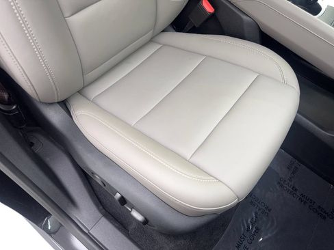 Used 2026 GMC Acadia Elevation w/ Elevation Premium Package FWD image 51