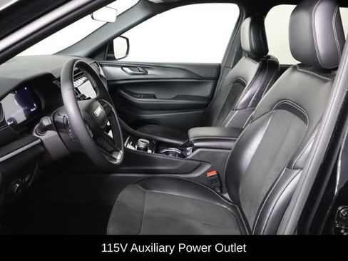 Used 2023 Jeep Grand Cherokee L Laredo AWD/4WD image 14
