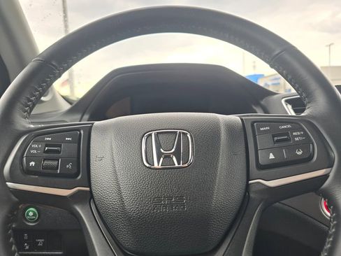 Used 2025 Honda Ridgeline Sport image 24