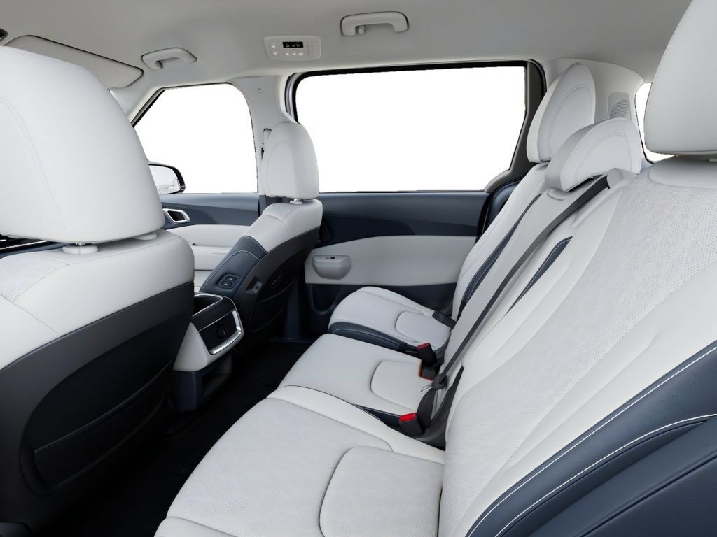 New 2026 Kia Carnival EX FWD image 18