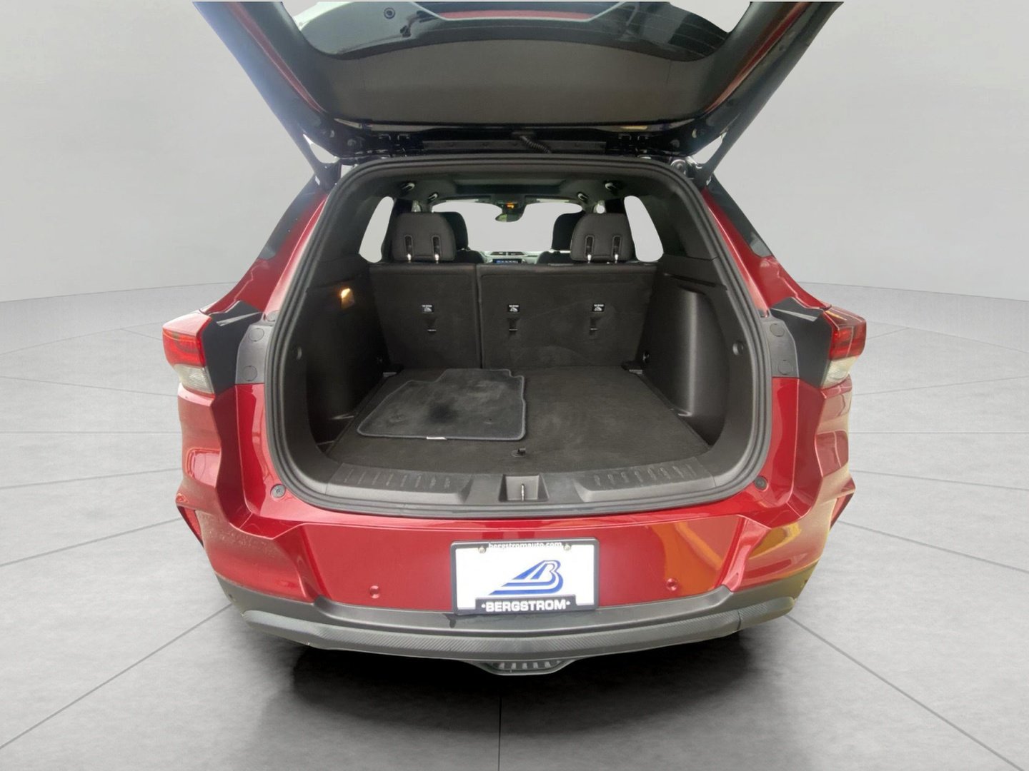 Used 2021 Chevrolet TrailBlazer RS w/ Sun and Liftgate Package AWD/4WD image 13