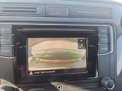 Used 2016 Volkswagen Tiguan S image 19