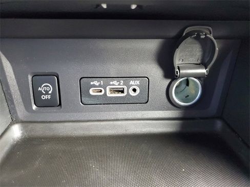 Used 2024 Nissan Sentra SV image 28