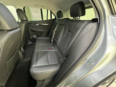 Certified 2025 Buick Envision Preferred AWD/4WD image 18