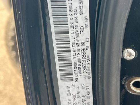 Used 2017 RAM 2500 Laramie w/ Convenience Group image 29