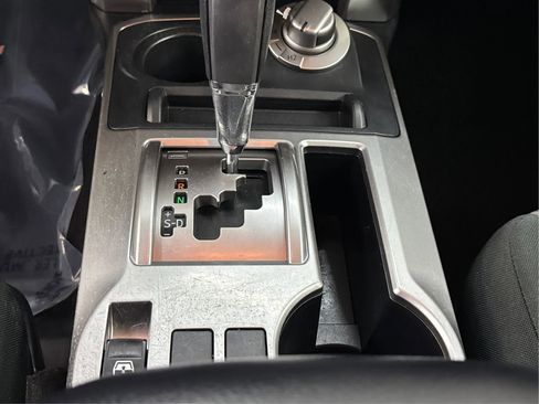 Used 2022 Toyota 4Runner SR5 image 22