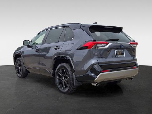 Used 2022 Toyota RAV4 XSE AWD/4WD image 6