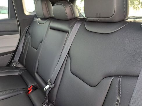 New 2026 Jeep Compass Limited image 24