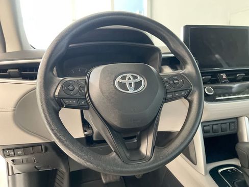 Used 2024 Toyota Corolla Cross L AWD/4WD image 14